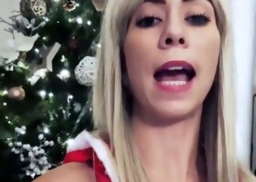 Cute Blonde Masturbates on Webcam with Toy