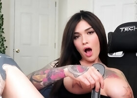 Pink pussy busty babe solo toy vibration during masturbation