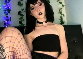 Amateur Webcam Teen Masturbates And Teases