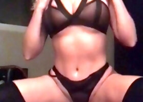 Webcam milf with breast milk live hardcore masturbate