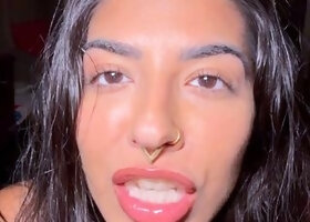 Jasmine Sherni - Bday Joi