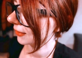 Solo pussy toying in the dark with redhead teen