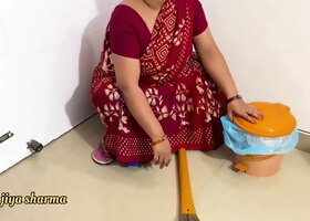 Ghar me kam karane wali maid ko malik ne choda